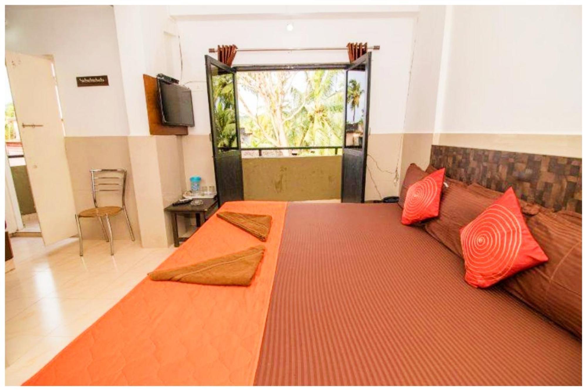 Hotel Premium Travellers # Inn Near Temple - Fully Air Conditioning Hotel - Hygiene And Spacious Room - A Top Rated Luxuary Hotel Merces Ngoại thất bức ảnh