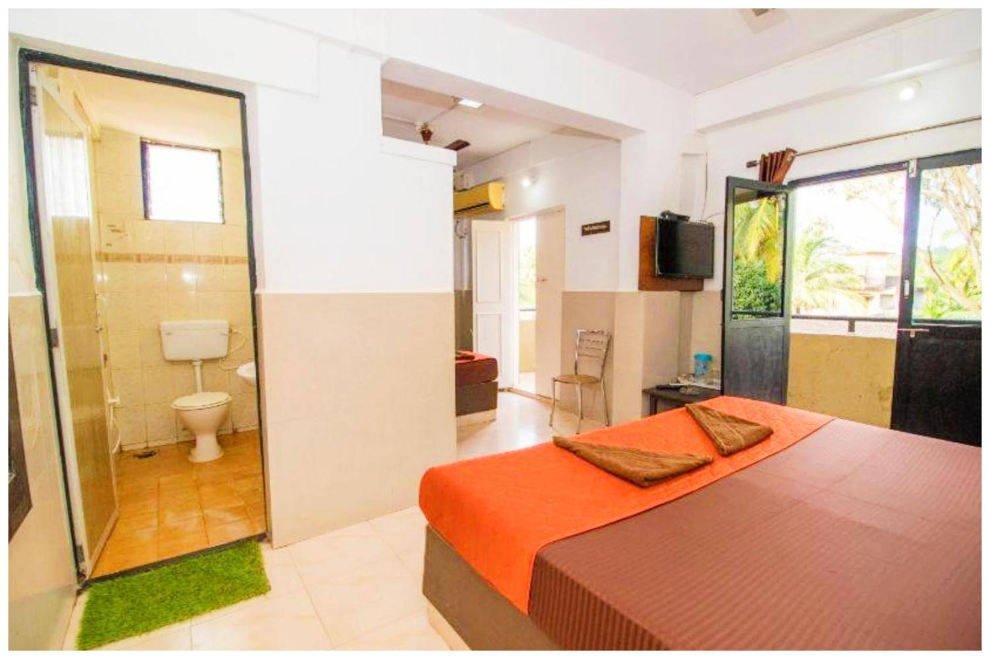 Hotel Premium Travellers # Inn Near Temple - Fully Air Conditioning Hotel - Hygiene And Spacious Room - A Top Rated Luxuary Hotel Merces Ngoại thất bức ảnh